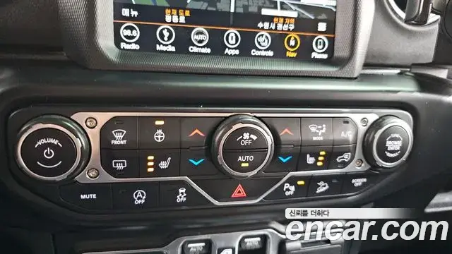 Jeep Wrangler 2019 — Şəkil 9/29