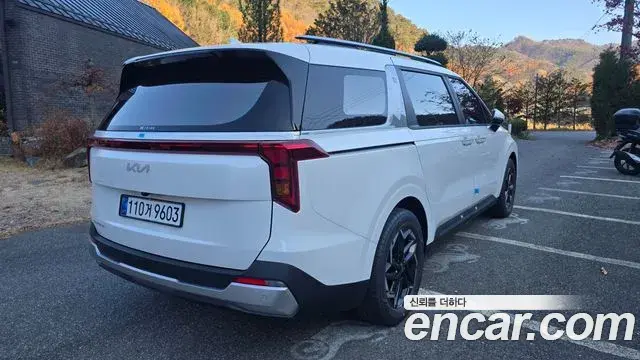 Kia Carnival 2025 — Фото 4/7