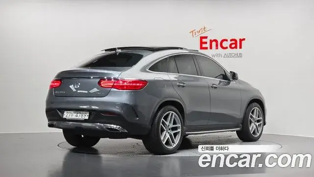 Mercedes-Benz GLE-Class 2018 — Photo 1/32