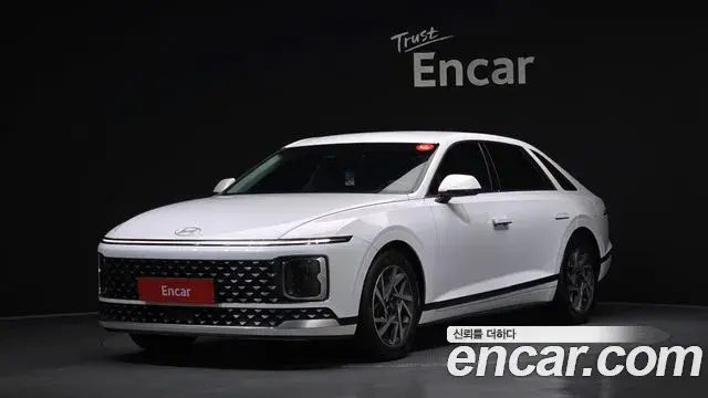Hyundai Grandeur 2023 — Photo 1/20