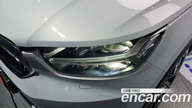 Volvo XC40 2019 — ფოტო 24/30