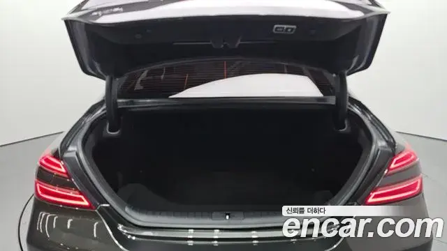 Genesis G70 2025 — ფოტო 10/33