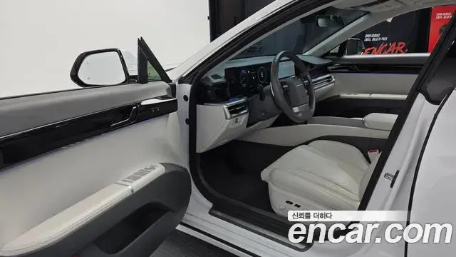 Hyundai Grandeur Hybrid 2024 — Photo 22/34