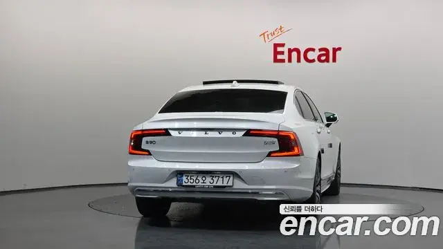 Volvo S90 2023 — ფოტო 10/20