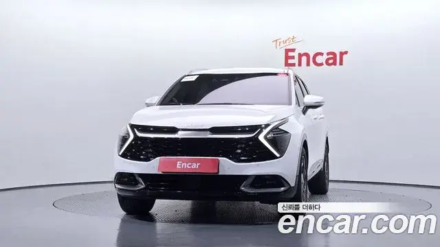 Kia Sportage 2021 — Фото 3/20