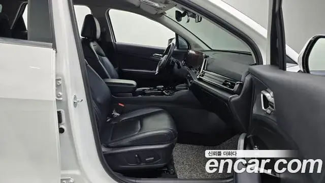 Kia Sportage 2021 — Фото 11/20