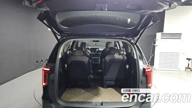 Kia Carnival 2025 — Фото 20/20