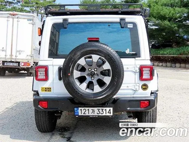 Jeep Wrangler 2023 — Şəkil 13/18