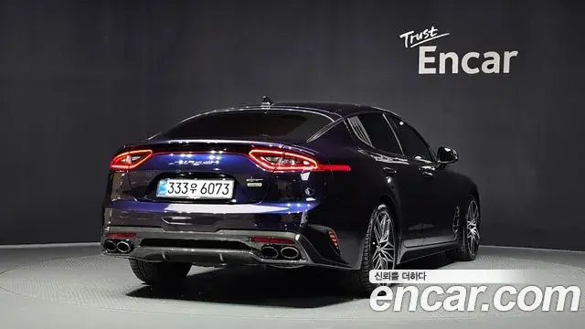 Kia Stinger 2018 — Фото 2/20