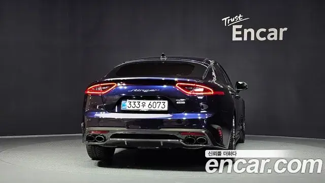 Kia Stinger 2018 — Фото 4/20