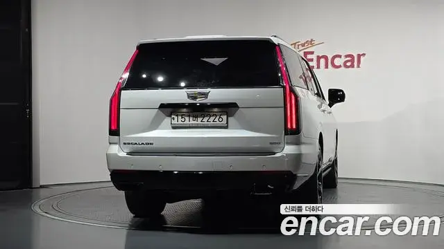 Cadillac Escalade 2025 — Photo 27/37