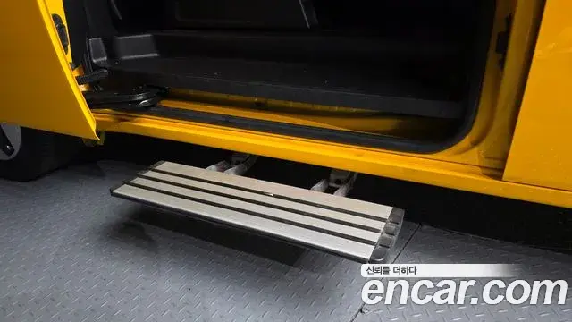 Hyundai Staria 2021 — Photo 30/30