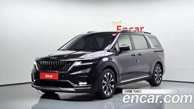 Kia Carnival 2023 — Photo 1/20