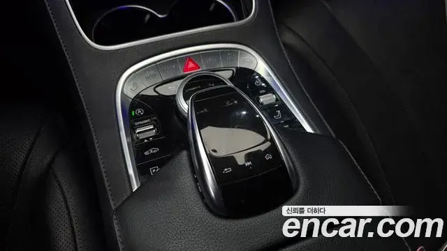 Mercedes-Benz S-Class 2019 — Фото 18/20