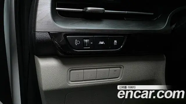 Kia Carnival 2021 — Şəkil 11/38