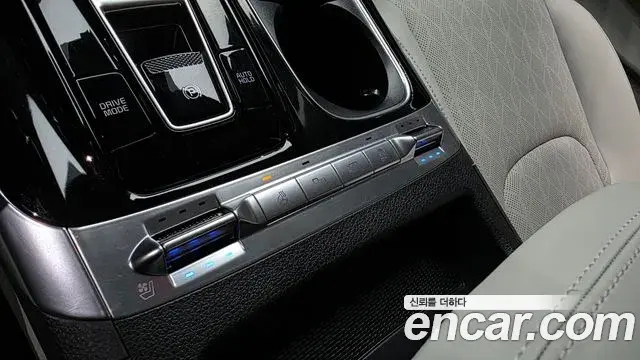 Kia Carnival 2021 — Şəkil 1/38