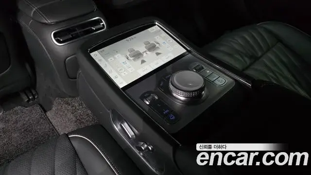 Genesis G90 2024 — Photo 28/36