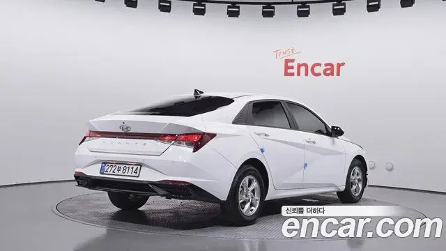 Hyundai Avante 2023 — Photo 2/20