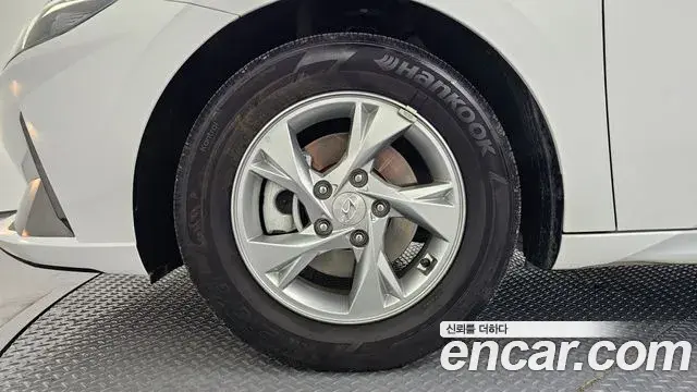 Hyundai Avante 2023 — Photo 5/20
