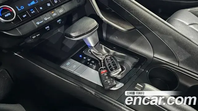 Hyundai Avante 2023 — Photo 9/20