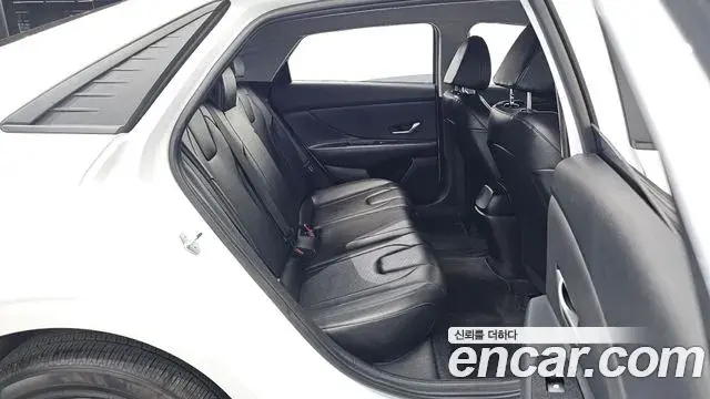 Hyundai Avante 2023 — Photo 16/20