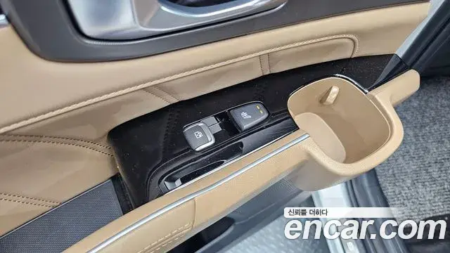 Kia Sorento 2025 — Photo 1/31