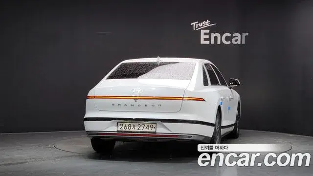 Hyundai Grandeur Hybrid 2024 — Photo 7/34