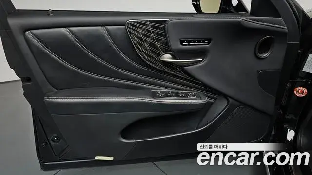 Lexus LS500 2022 — Şəkil 19/43