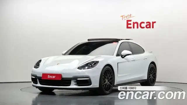 Porsche Panamera 2018 — Photo 22/30