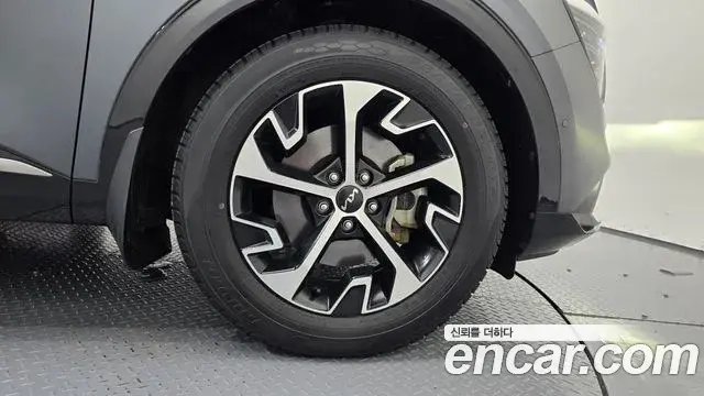 Kia Sportage 2022 — Şəkil 12/35