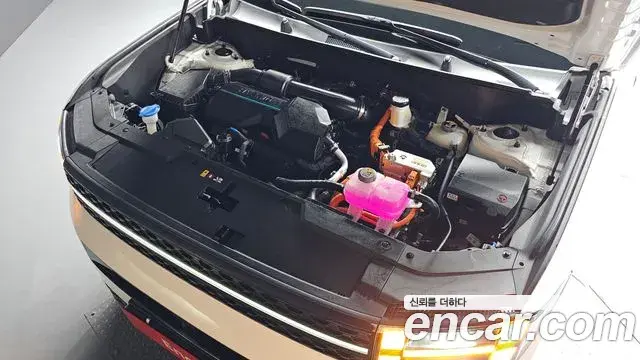 Hyundai Santa Fe 2024 — Photo 1/33