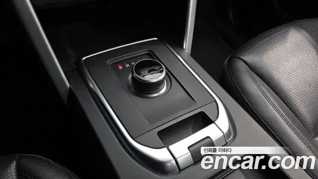 Land Rover Discovery Sport 2019 — ფოტო 18/42