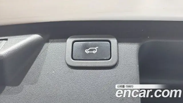 Land Rover Discovery Sport 2019 — ფოტო 2/42