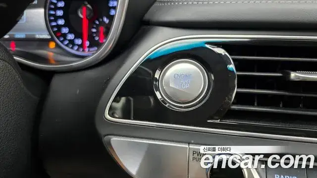Genesis G70 2018 — Photo 6/34