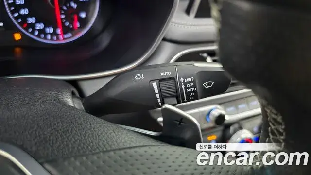 Genesis G70 2018 — Photo 29/34
