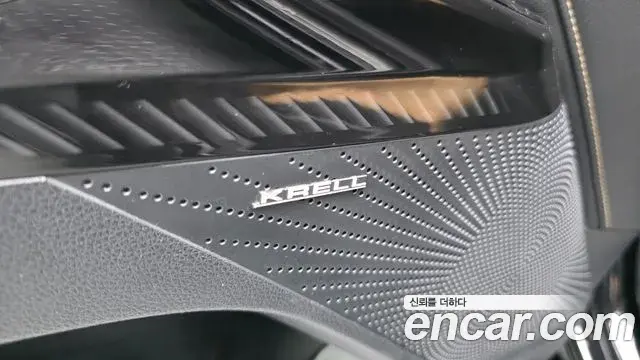 Kia K5 2022 — ფოტო 18/33
