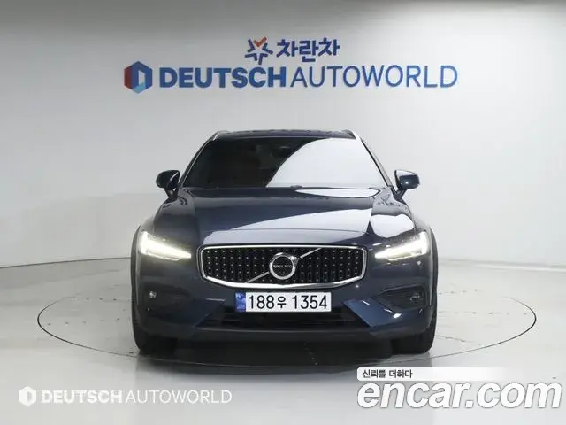 Volvo V60 Cross Country 2024 — Şəkil 4/20