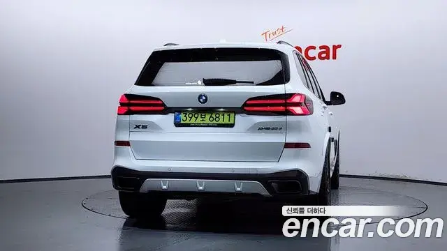 BMW X5 2025 — ფოტო 16/20