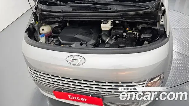 Hyundai Staria 2021 — Photo 6/20