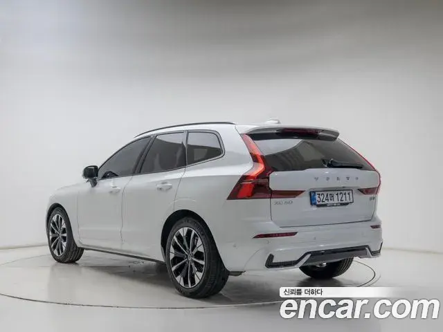Volvo XC60 2026 — ფოტო 5/19