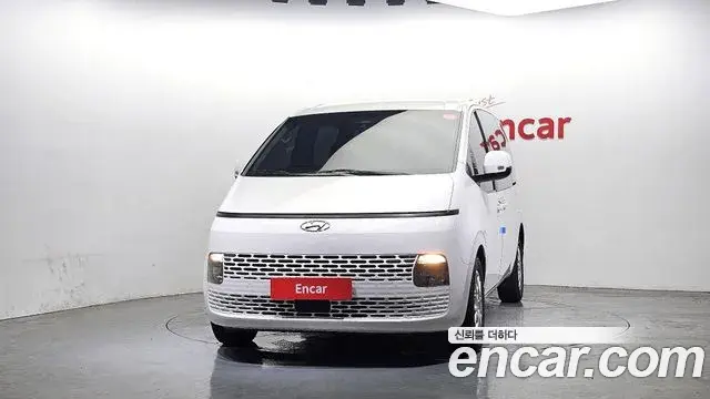 Hyundai Staria 2022 — Фото 3/20
