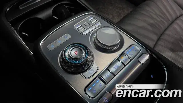 Genesis G90 2023 — Şəkil 37/39