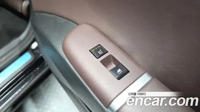 Hyundai Grandeur 2023 — Фото 18/20