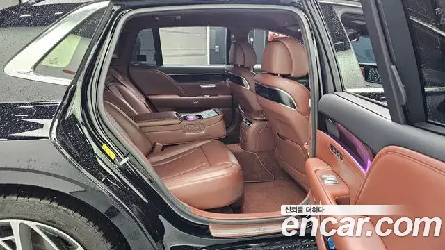 Genesis G90 2022 — Photo 7/30