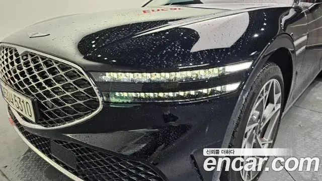 Genesis G90 2022 — Photo 13/30
