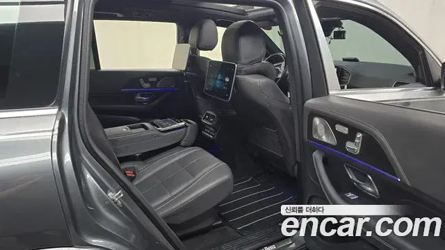 Mercedes-Benz GLS-Class 2020 — Photo 24/34