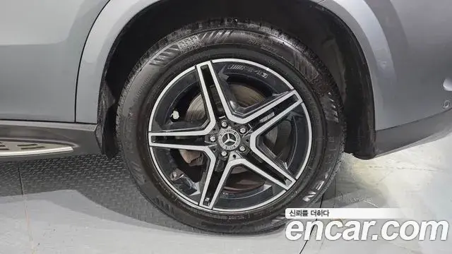 Mercedes-Benz GLE-Class 2021 — ფოტო 19/41