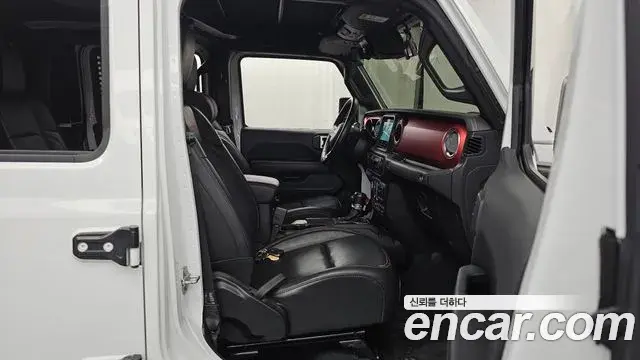 Jeep Gladiator 2021 — Photo 34/35