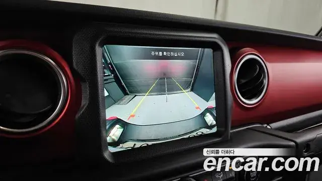 Jeep Gladiator 2021 — Photo 9/35