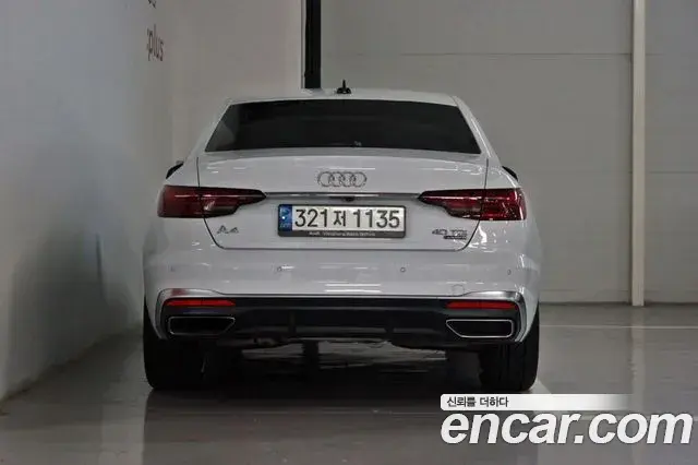 Audi A4 2022 — ფოტო 3/20